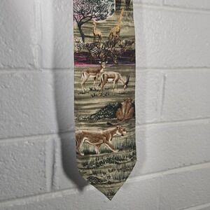 Vtg 90s Endangered Species Mens Wildlife 100% Silk Novelty Teacher Neck Tie USA